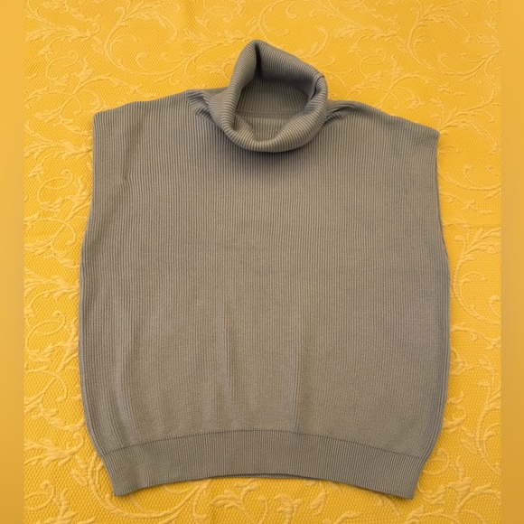 NWT - Maeve turtle neck sleeveless sweater - S - Picture 1 of 6